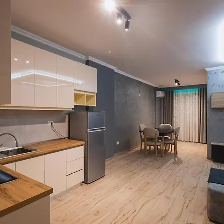 Holiday Apartment Appartamento Vlorë