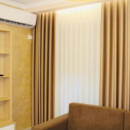 Daire Holiday Apartment Avlonya