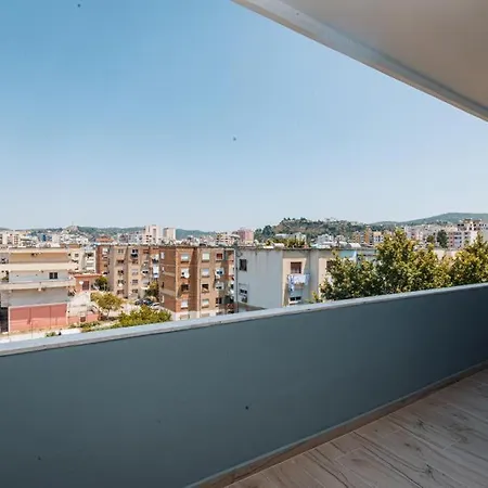 Holiday Apartment *