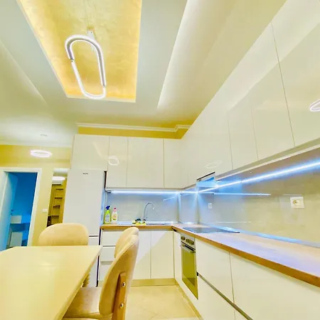 Holiday Apartment * Vlore