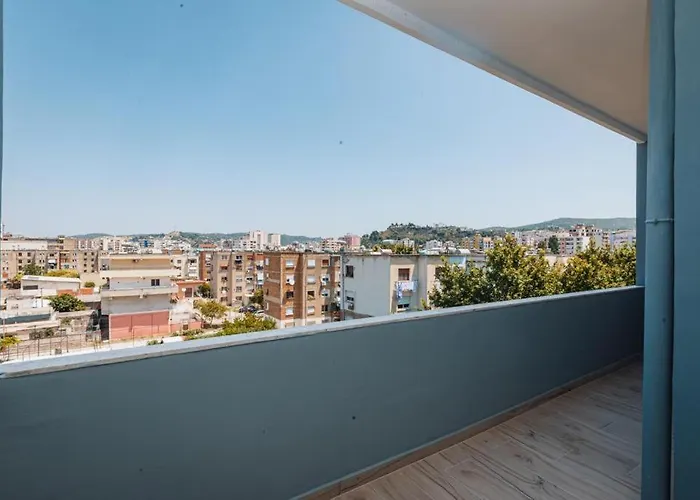 Holiday Apartment *